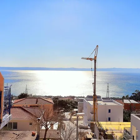 Apartment With Parking Space - 18145 Makarska