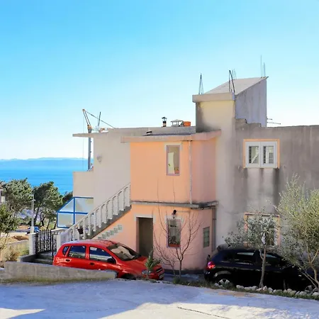With A Parking Space - 18145 Makarska