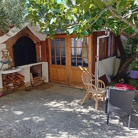 Apartment With A Parking Space - 18145 Makarska