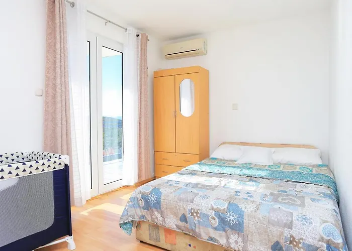 With Parking Space - 18145 Apartment