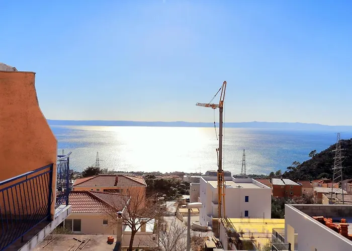 Apartment With Parking Space - 18145 Makarska